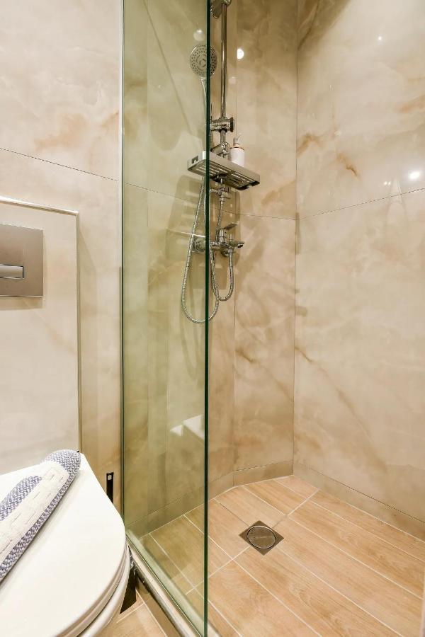 Danae Luxurious Suite #Tifhelexpo Salonicco Esterno foto